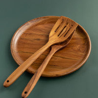 wooden fish slice and wooden spatula