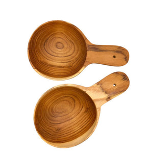 2 wooden bowls with handles