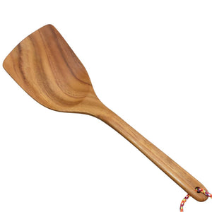 Handcrafted small spatula that measures 23 cm's in length. Ideal for cooking small meals, and for being used in small fry pans and pot