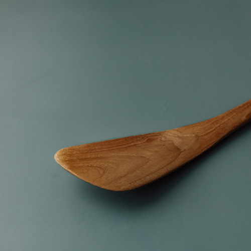 Small Curved Wooden Spatula – Natural, Non-Toxic, and Beautifully Practical  | Yompai NZ